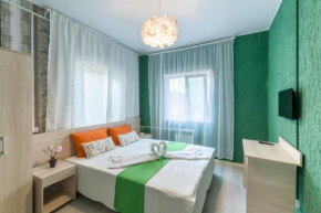 INCITY Hotel, Lobnya